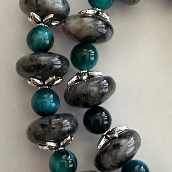 20-1/2 inch Mixed bead necklace NWOT - Picture 7 of 10